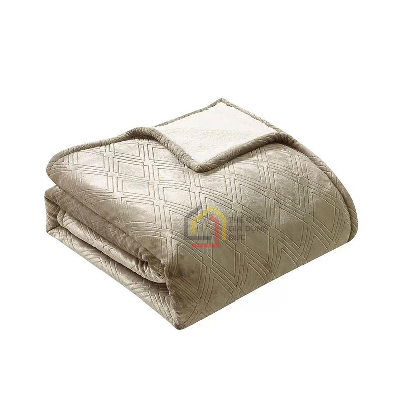 chan-long-cuu-monte-jardin-my-size-queen5 Chăn lông cừu Monte-Jardin Mỹ Size Queen (229x229cm), nặng 3,4 kg