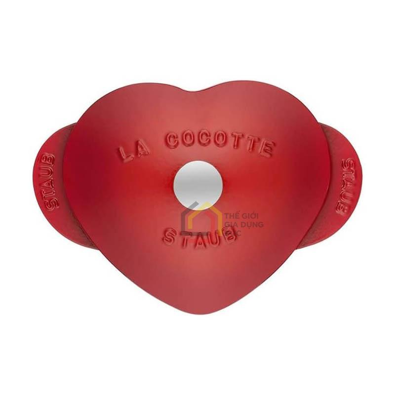 noi-gang-duc-staub-trai-tim-20-cm-mau-do1 Nồi gang đúc Staub trái tim 20 cm màu đỏ