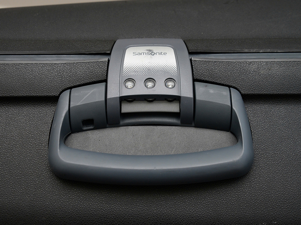 Top 3 cách mở khoá vali samsonite dễ và nhanh nhất