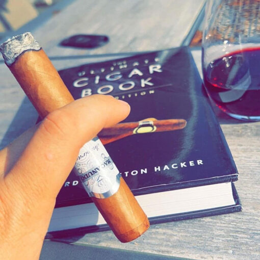 Xì gà Macanudo Inspirado Robusto Sampler hộp 5 điếu