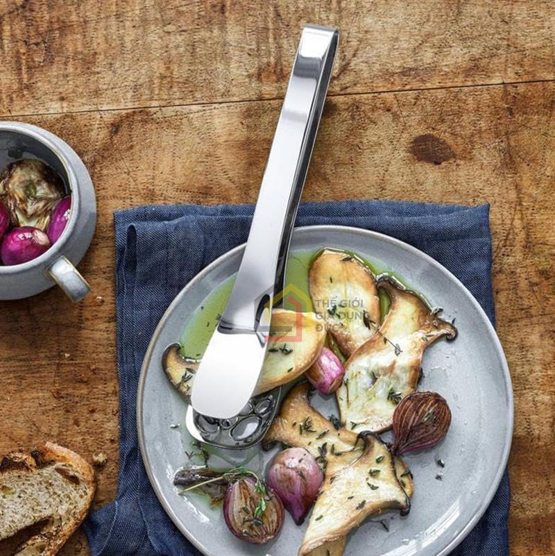 dung-cu-gap-thuc-an-wmf-servierzange-nuova-perforiert1 Dụng cụ gắp thức ăn Wmf Servierzange Nuova Perforiert