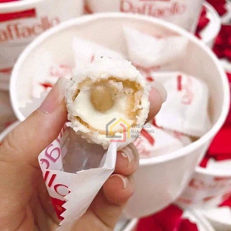 keo-kem-dua-raffaello-230g (3) Kẹo kem dừa Raffaello 230g