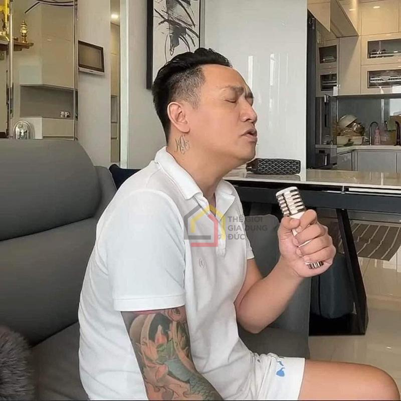 loa-bluetooth-kem-2-mic-karaoke-divoom-songbird-hq-50-w (5) Loa Bluetooth kèm 2 Míc Karaoke Divoom SongBird-HQ 50W