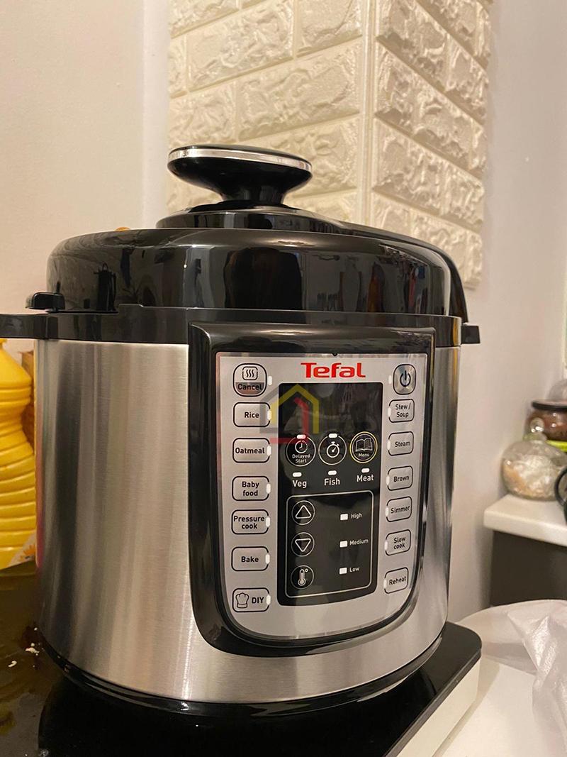 noi-ap-suat-dien-tefal-cy505e-8 Đặc điểm nồi áp suất điện Tefal CY505E