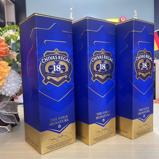Rượu Chivas Regal 18 Year Old