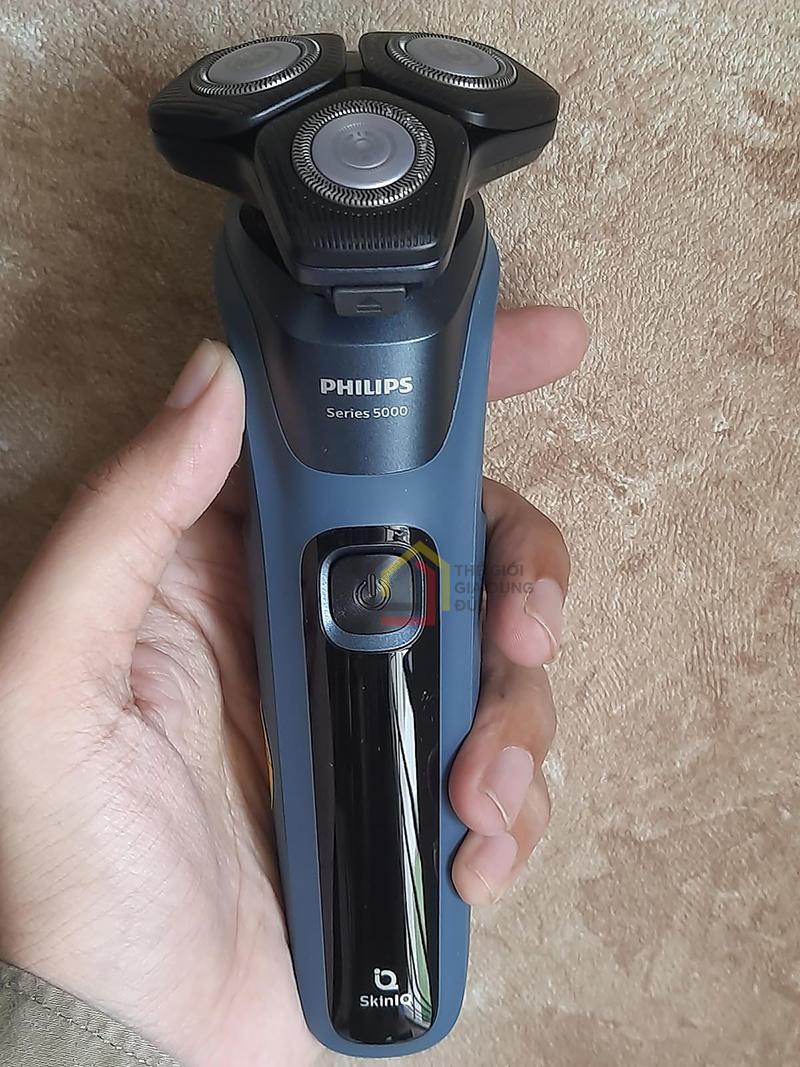 may-cao-rau-philips-s5582-20-8 Máy cạo râu Philips S5582/20