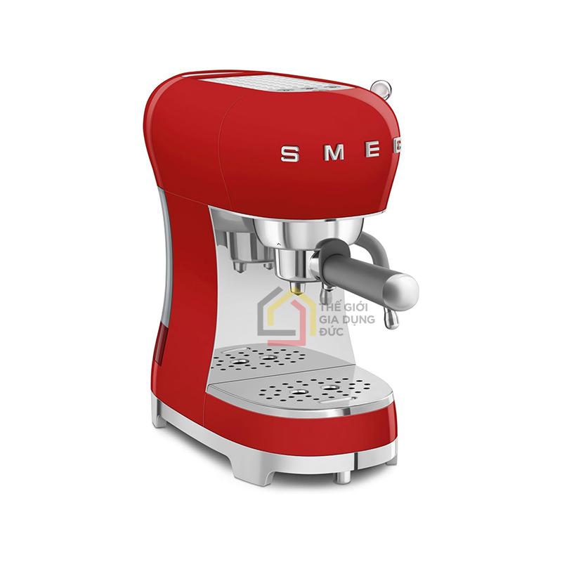 may-pha-cafe-smeg-ecf02-mau-moi15 Máy pha cafe Smeg ECF02 mẫu mới