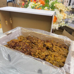 Nho khô nguyên cành Thompson Sumucat Cluster