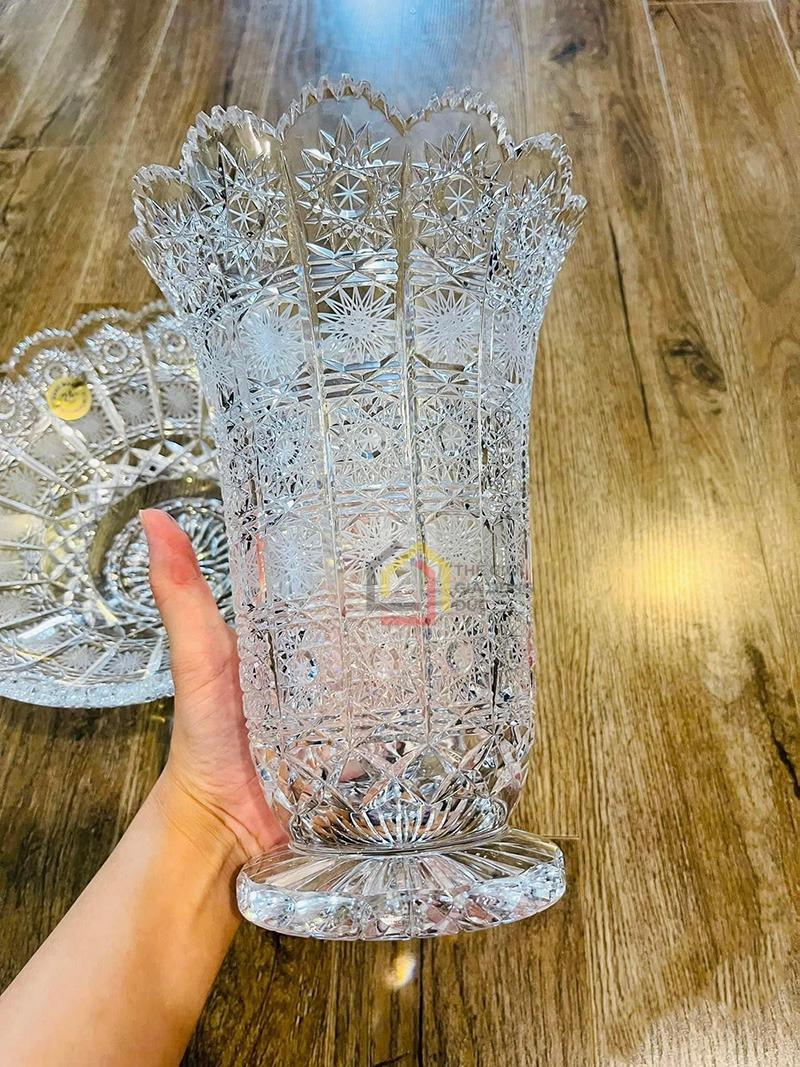 set-lo-hoa-va-mam-bong-bohemia-pha-le-mai-cao-cap (6) Set lọ hoa và mâm bồng Bohemia pha lê mài cao cấp