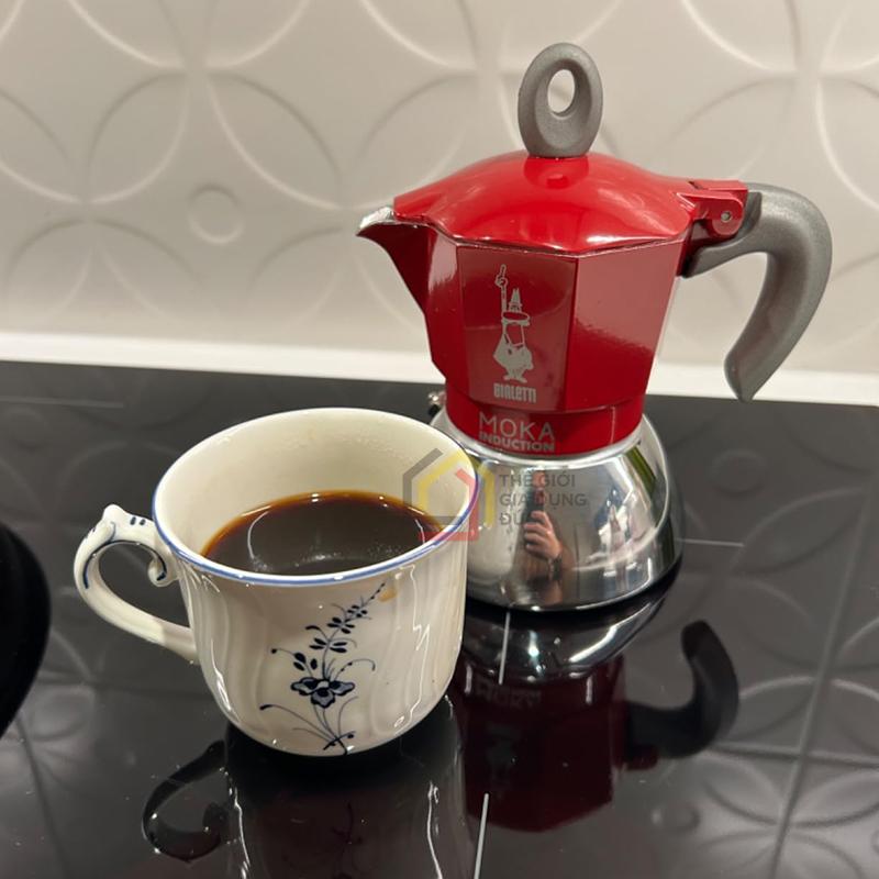 am-pha-cafe-bialetti-moka-expesso-pha-duoc-6-coc-1-lan6 Ấm pha cafe Bialetti Moka Expesso - pha được 6 cốc/ 1 lần