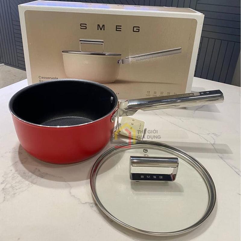 quanh-smeg-ckfs2011rdm-20cm-mau-do10 Quánh Smeg CKFS2011RDM 20cm màu đỏ