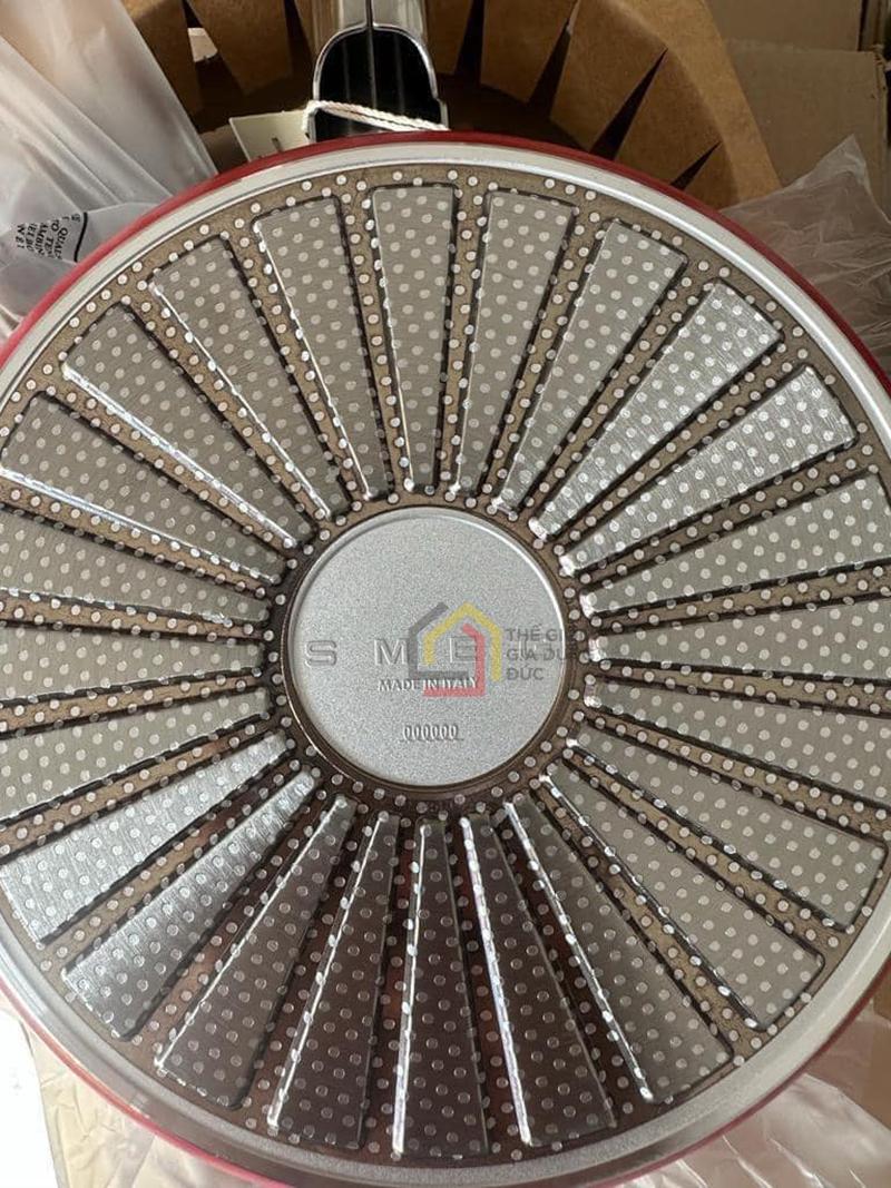 quanh-smeg-ckfs2011rdm-20cm-mau-do12 Quánh Smeg CKFS2011RDM 20cm màu đỏ