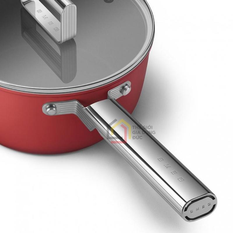 quanh-smeg-ckfs2011rdm-20cm-mau-do4 Quánh Smeg CKFS2011RDM 20cm màu đỏ