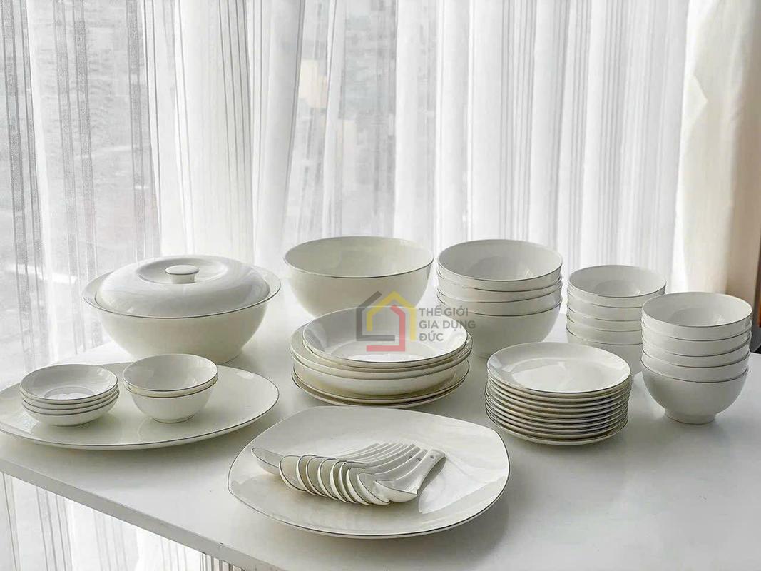 set-bat-su-imperial-50-mon-trang-tron-vien-mep-chi-bac Set bát sứ Imperial 50 món trắng trơn viền mép chỉ bạc