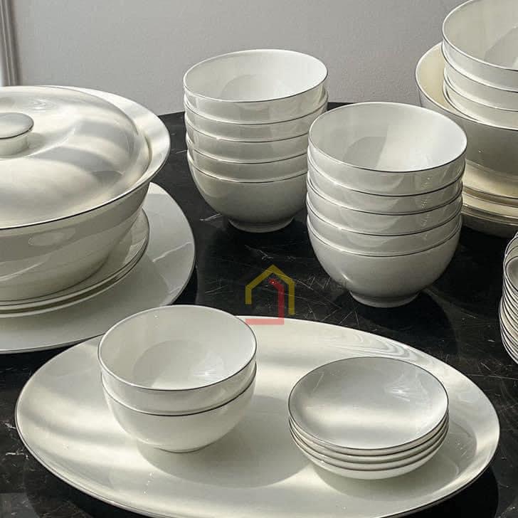set-bat-su-imperial-50-mon-trang-tron-vien-mep-chi-bac4 Set bát sứ Imperial 50 món trắng trơn viền mép chỉ bạc