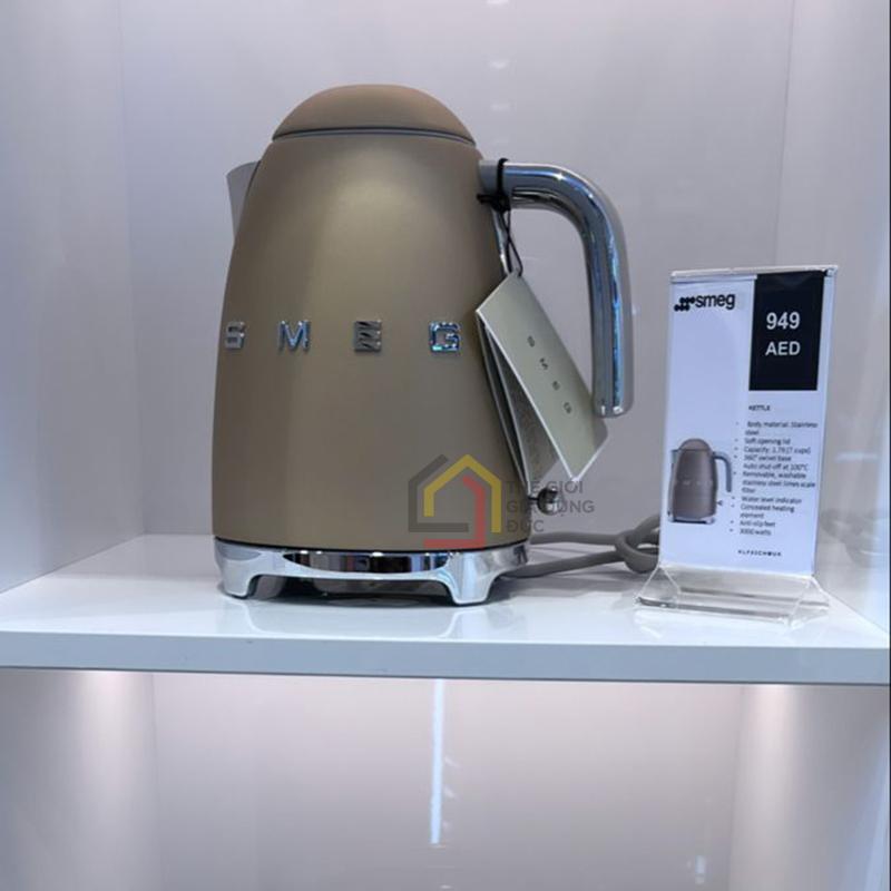 am-sieu-toc-smeg-klf03-khong-chinh-nhiet-mau-dac-biet15 Ấm siêu tốc Smeg KLF03 không chỉnh nhiệt (màu đặc biệt)