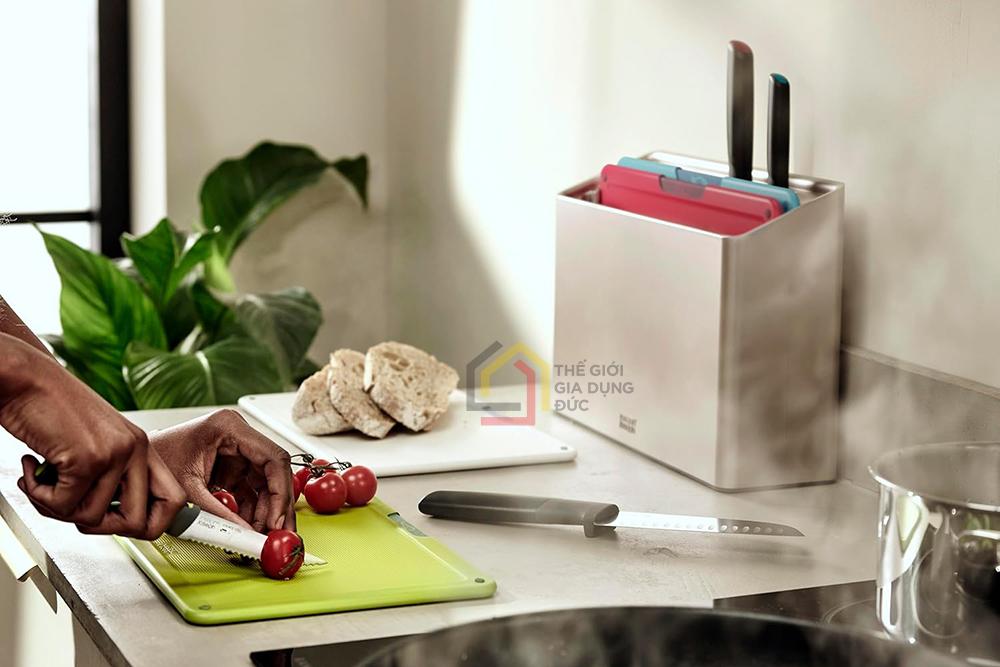 Bộ dao thớt Joseph Joseph Folio Plus (Mcolour) 60227