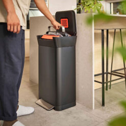 Thùng rác thông minh Joseph Joseph 30L Titan Trash Compactor Kitchen Bin