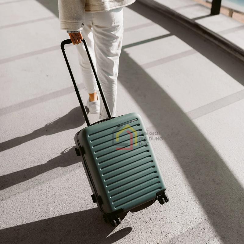 vali-samsonite-stackd-easy-access-size-cabin (9) Vali Samsonite Stackd Easy Access Size Cabin