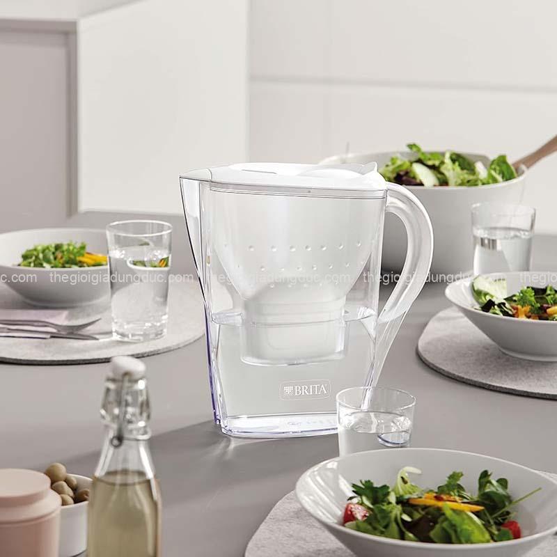 Bình lọc nước Brita Marella Memo white 2,4L kèm lõi lọc