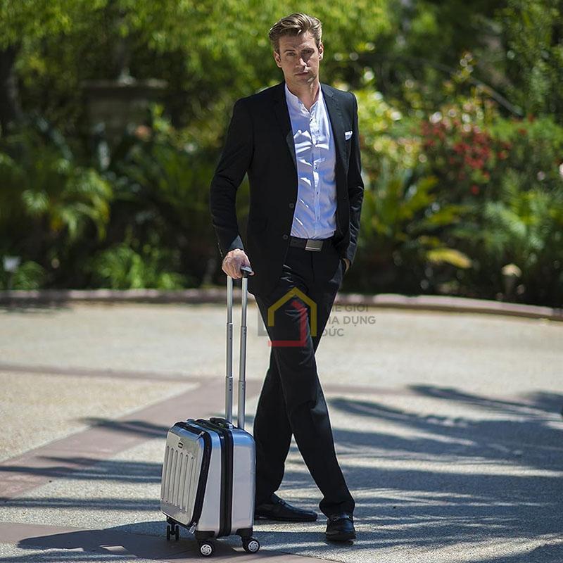 vali-rockland-hardside-rolling-computer-case-carry-on-17-inch9 Vali Rockland Hardside Rolling Computer Case Carry-On 17-Inch