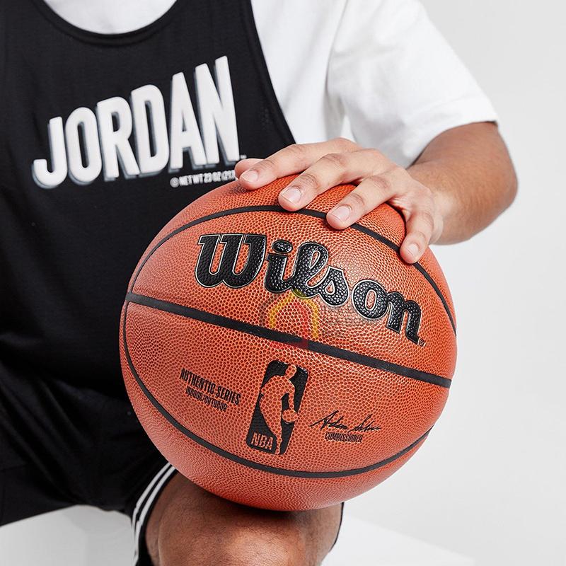 bong-ro-wilson-nba-trai-bong-ro-so-1-the-gioi-size-7-2 Bóng rổ Wilson NBA (trái bóng rổ số 1 thế giới) - Size 7