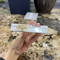 Cigar Romeo y Julieta Mini – hộp 20 điếu