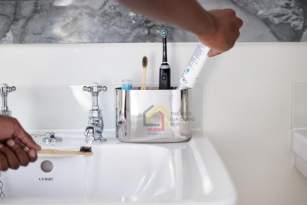 Hộp đựng bàn chải Joseph Joseph EasyStore Luxe Large (Steel) 70581