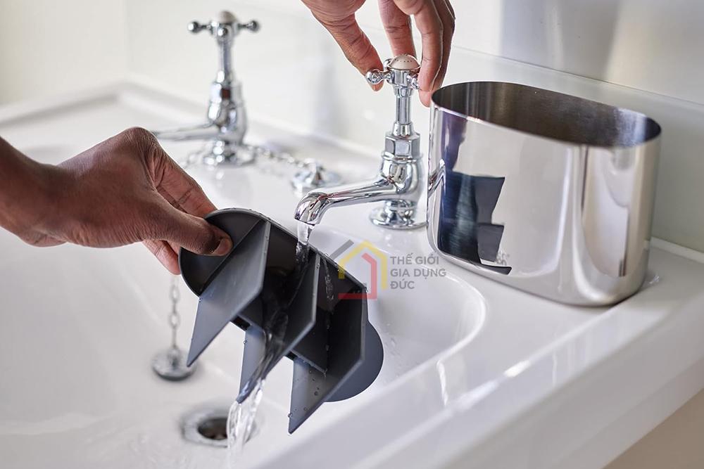 Hộp đựng bàn chải Joseph Joseph EasyStore Luxe Large (Steel) 70581