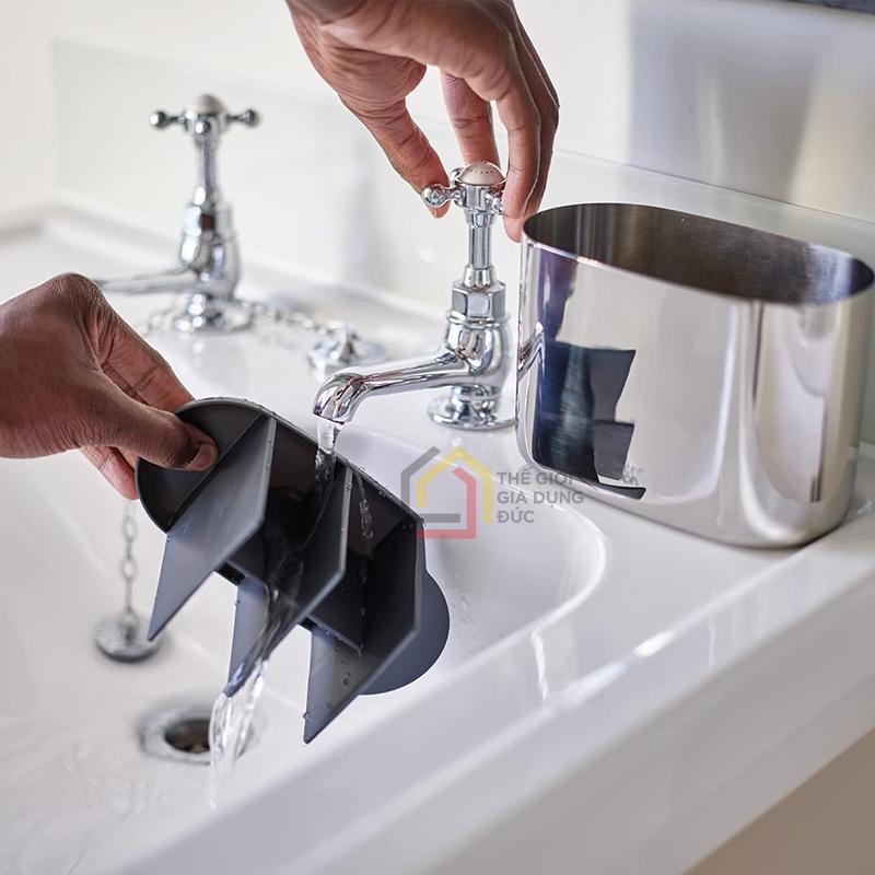 hop-dung-ban-chai-joseph-joseph-easystore-luxe-large-steel-70581-4 Hộp đựng bàn chải Joseph Joseph EasyStore Luxe Large (Steel) 70581