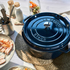 Nồi gang Staub xanh Lamer size 20cm