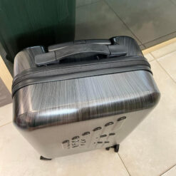 Vali E-mporio A-rmani Size 20 inch