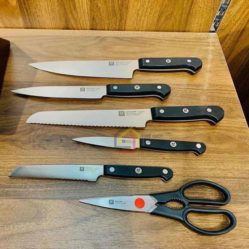 set-dao-tu-mai-7-mon-zwilling-gourmet-self-sharpening-block2 Sét dao tự mài 7 món Zwilling Gourmet Self - Sharpening block