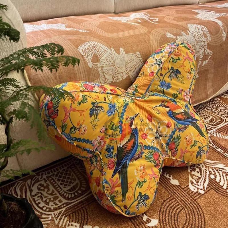 goi-tua-butterfly-magrace-paris8 Gối tựa Butterfly Magrace Paris