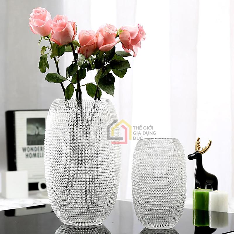 lo-hoa-olive-phong-cach-phap-hoa-tiet-cham-bi-cao-30cm2 Lọ hoa Olive phong cách Pháp hoạ tiết chấm bi cao 30cm