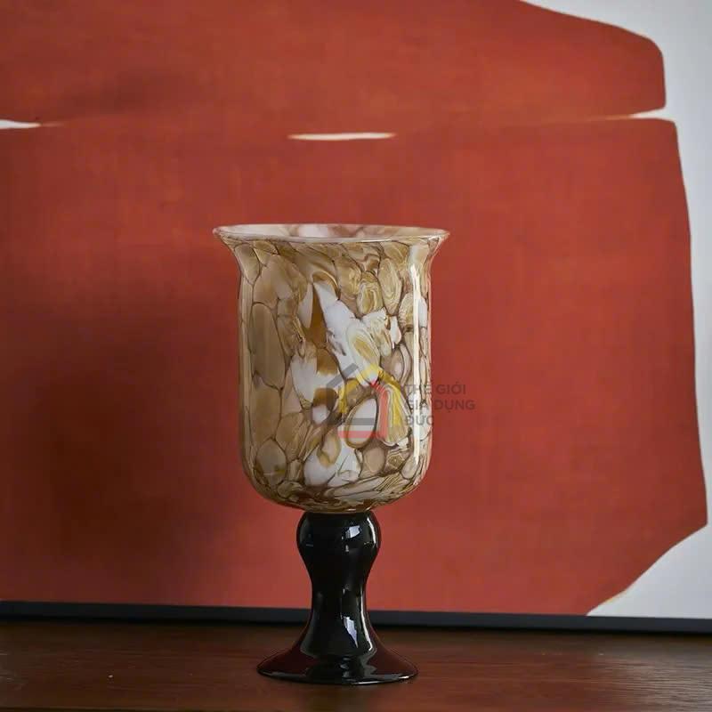 binh-hoa-van-da-co-chan-cao-cap (2) Bình hoa vân đá có chân cao cấp