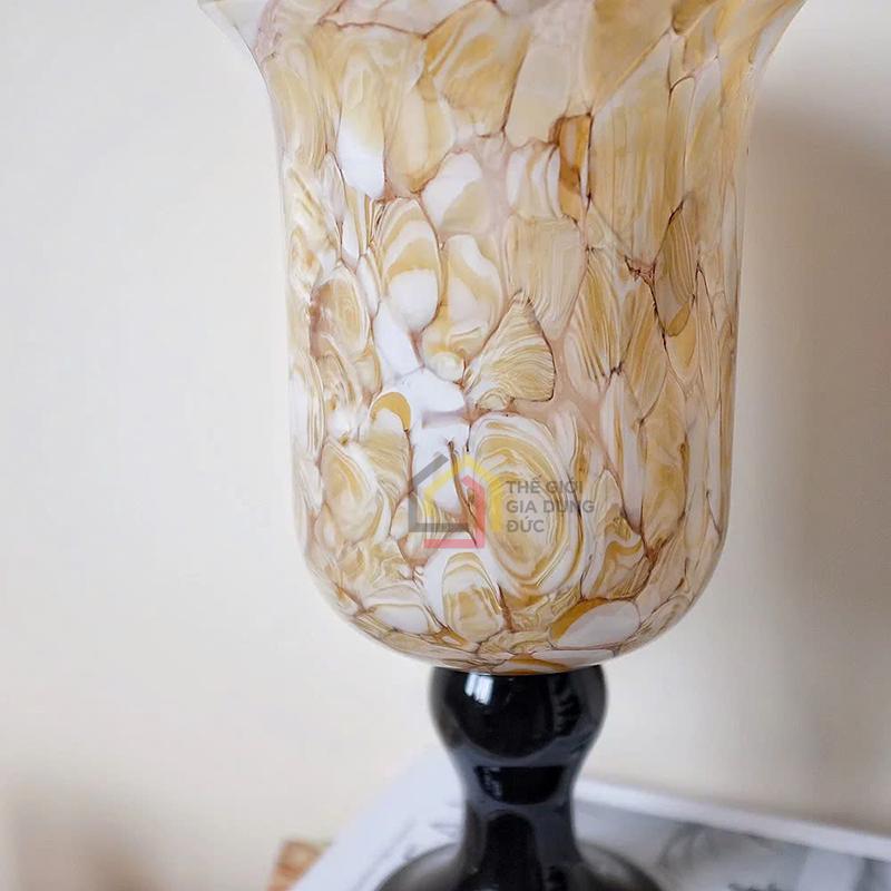 binh-hoa-van-da-co-chan-cao-cap (5) Bình hoa vân đá có chân cao cấp