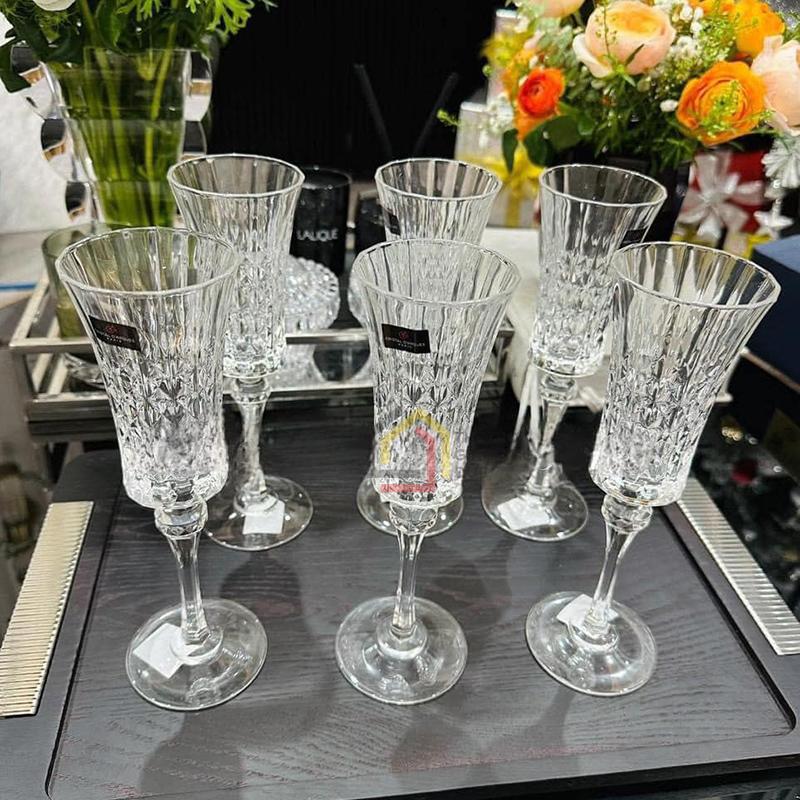 bo-6-ly-vang-diamond-lady-150ml-made-in-france8 Bộ 6 ly vang Diamond Lady 150ml made in France