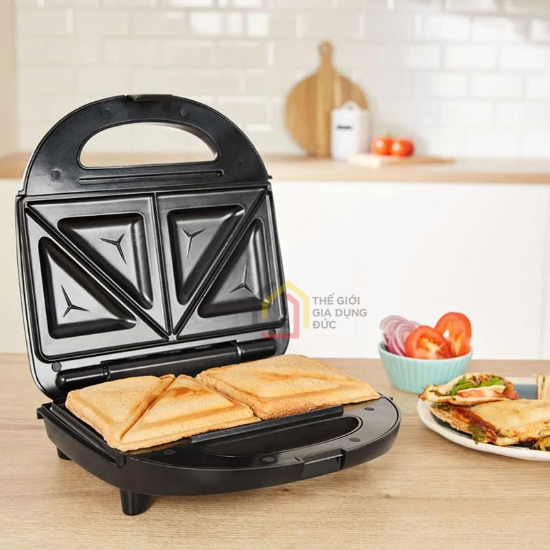 may-nuong-banh-mi-sandwich-silvercrest-sswm-700-b1-4 Máy nướng bánh mì sandwich Silvercrest SSWM 700 B1