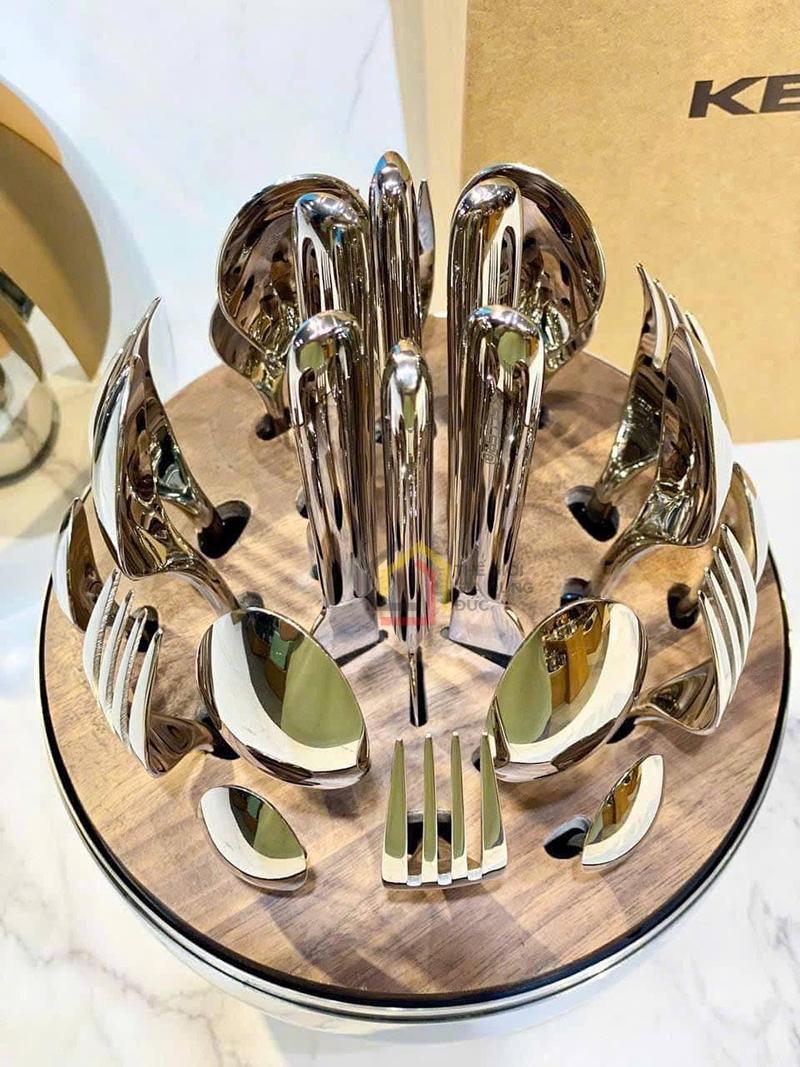set-dao-dia-24-mon-keller-hinh-qua-trung-inox9 Set dao dĩa 24 món Keller hình quả trứng inox