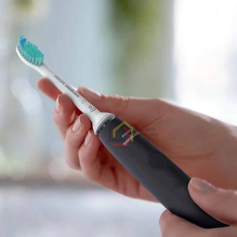 ban-chai-dien-philips-hx3673-14-kem-hop-dung-du-lich (3) Bàn chải điện Philips HX3673/14 kèm hộp đựng du lịch