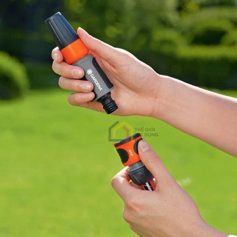 bo-voi-tuoi-cay-co-dien-gardena6 Bộ vòi tưới cây cổ điển Gardena