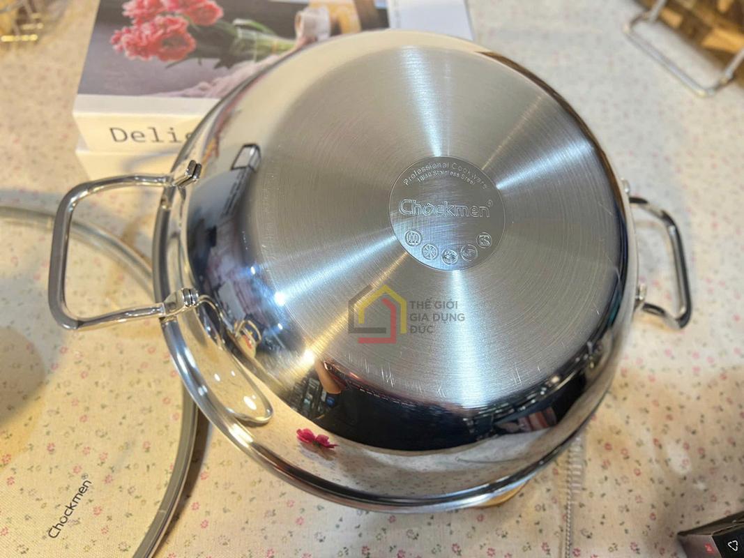 chao-xao-sau-long-chockmen-26cm-co-vung-duc-lien-nguyen-khoi2 Chảo xào sâu lòng Chockmen 26cm có vung đúc liền nguyên khối