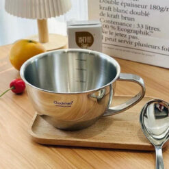 Chiếc ca đong nhà Chockmen dung tích 600ml