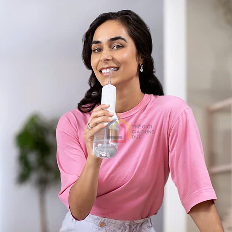 may-tam-nuoc-philips-hx3826-31-sonicare-3000-khong-day (9) Máy tăm nước Philips HX3826/31 Sonicare 3000 không dây