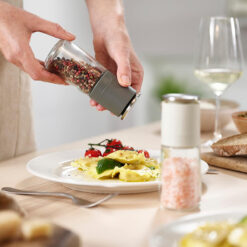 Set 2 hũ xay muối, tiêu Joseph Joseph Duo 20198