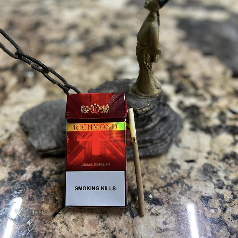 thuoc-la-richmond-cherry-phien-ban-supperslim-huong-vi-anh-dao-1-cay-10-bao2 Thuốc lá Richmond Cherry phiên bản Supperslim hương vị anh đào (1 cây 10 bao)