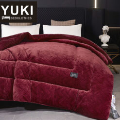 Chăn nhung Yuki Royal mẫu mới nhất