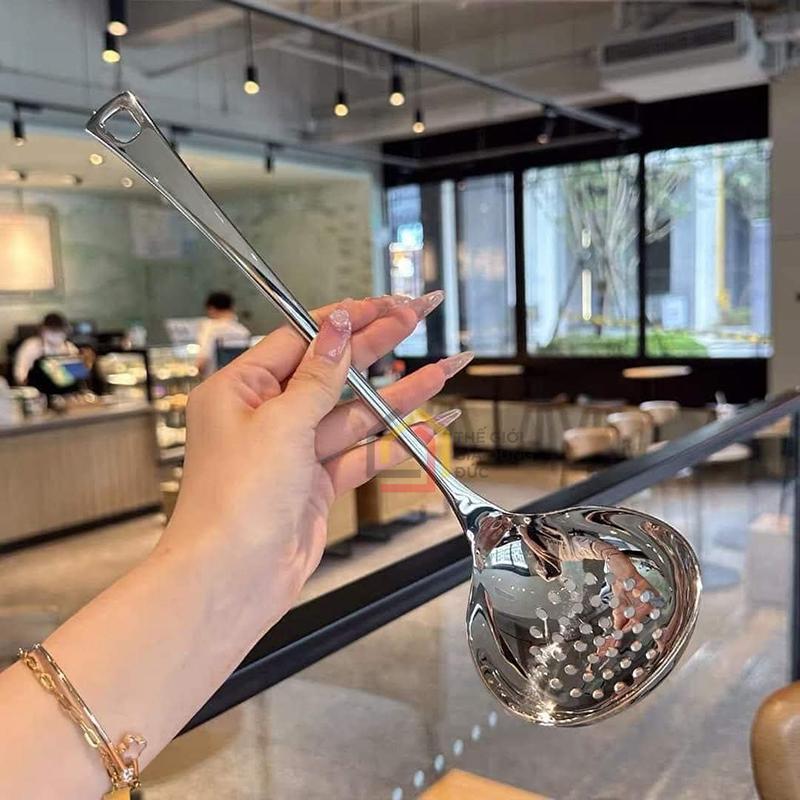 muoi-thung-chockmen-29cm Muôi thủng Chockmen 29cm