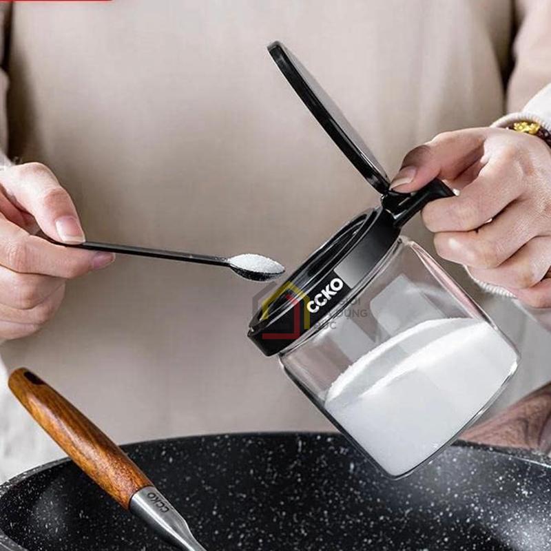 set-4-hu-dung-gia-vi-thuy-tinh-ccko-co-tay-cam-kem-khay5 Set 4 hũ đựng gia vị thủy tinh CCKO có tay cầm kèm khay